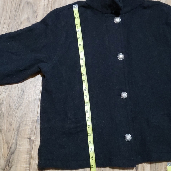 John Rick and Bros Woolrich Coat - Picture 14 of 15
